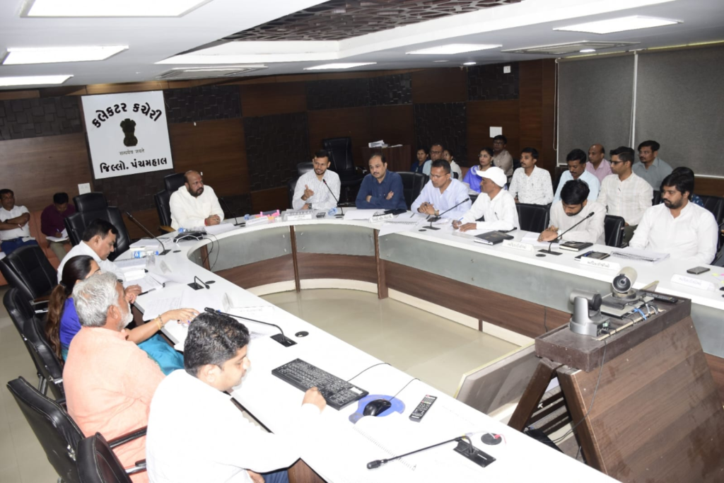 ગોધરા ખાતે સાંસદ રાજપાલસિંહ જાદવના અધ્યક્ષપદે દિશા કમિટીની બેઠક યોજાઈ